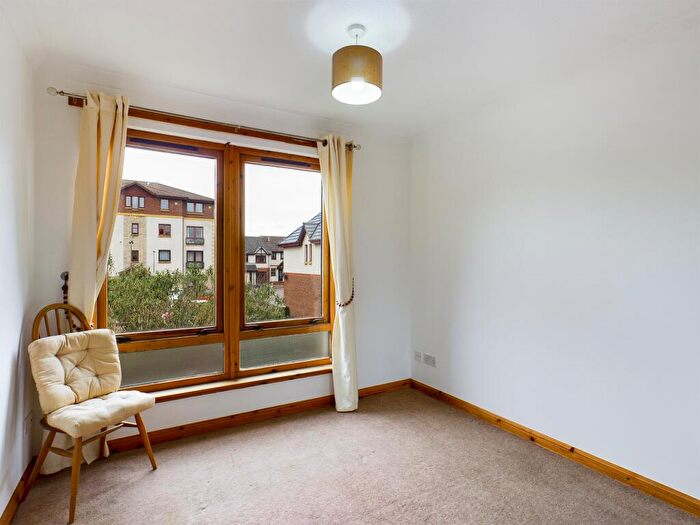 1 Bedroom Flat To Rent In Easter Hermitage, Leith, Edinburgh, EH6