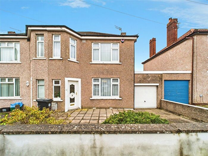 3 Bedroom Semi-detached House For Sale In Bloomfield Road, Bristol, BS4