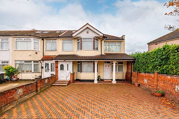 6 Bedroom End Terrace House For Sale In Francis Road, Hounslow, TW4