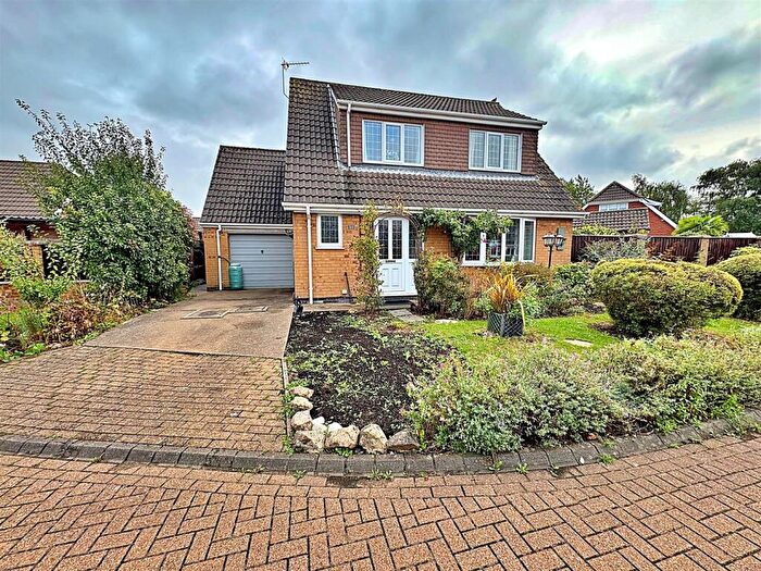 3 Bedroom Detached House For Sale In Amethyst Court, New Waltham, Grimsby, N.E. Lincs, DN36