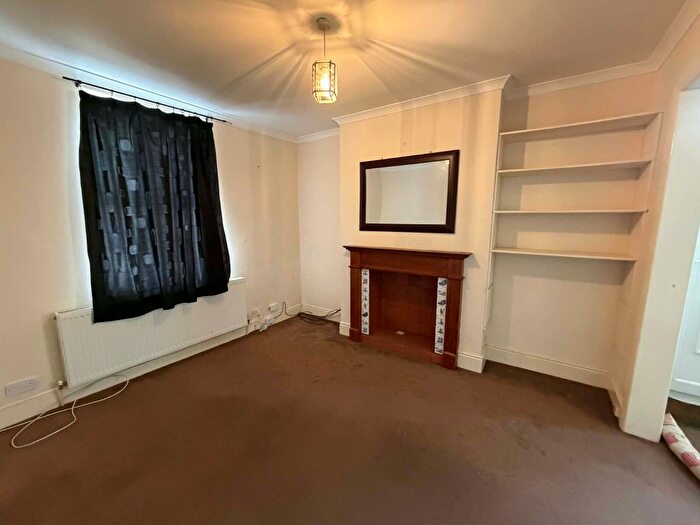 2 Bedroom Semi Detached House To Rent In Ridge Road, Rotherham, S65