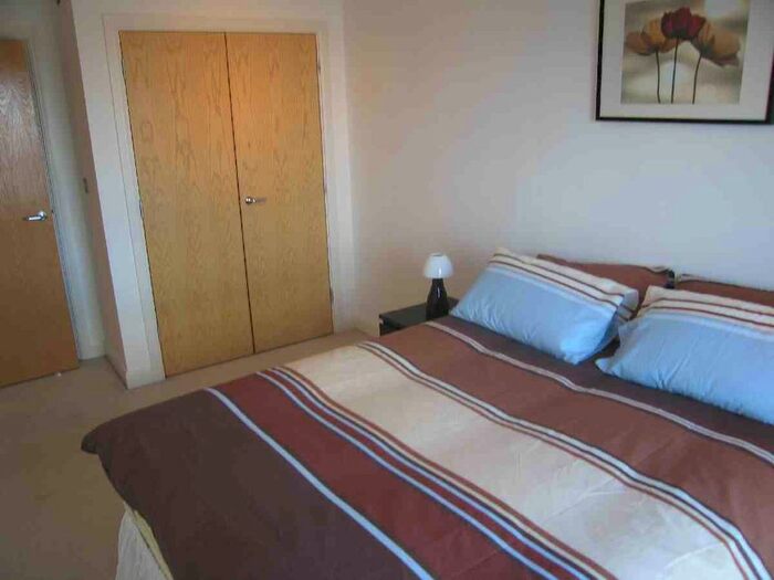 2 Bedroom Flat To Rent In Hanover Avenue, London, E16