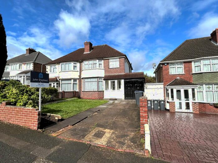 3 Bedroom Semi-Detached House To Rent In Banners Gate Road, Sutton Coldfield, West Midlands, B73