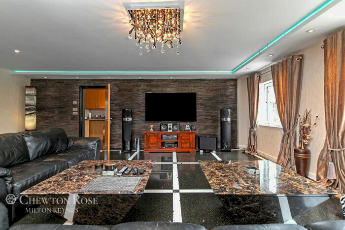 5 Bedroom Detached House For Sale In Chase Avenue, Walton Park, MK7