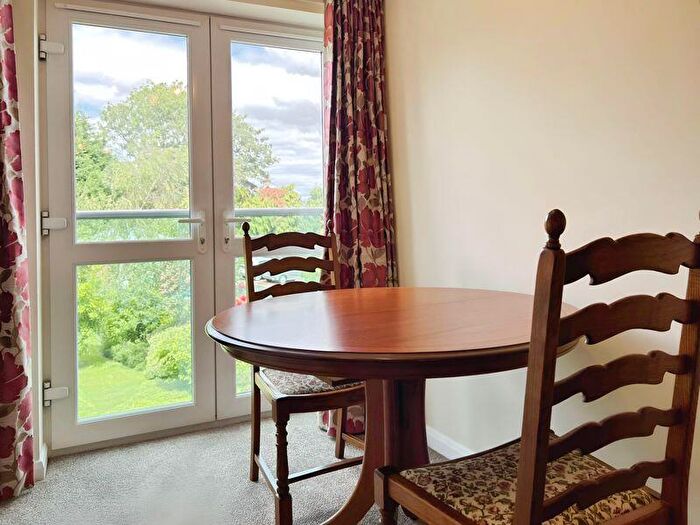 1 Bedroom Retirement Property For Sale In North Road, Newcastle Upon Tyne, NE20