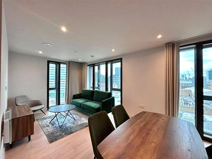 2 Bedroom Apartment To Rent In Waterhouse Towers, Dutton Street, M3