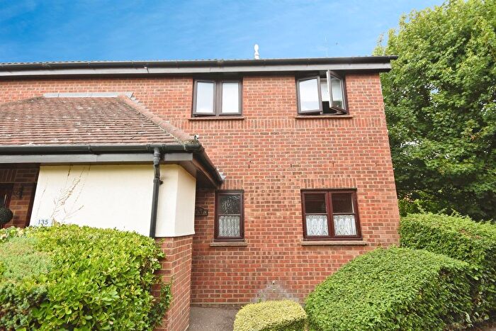 1 Bedroom Maisonette For Sale In Pollards Green, Chelmer Village, Chelmsford, CM2