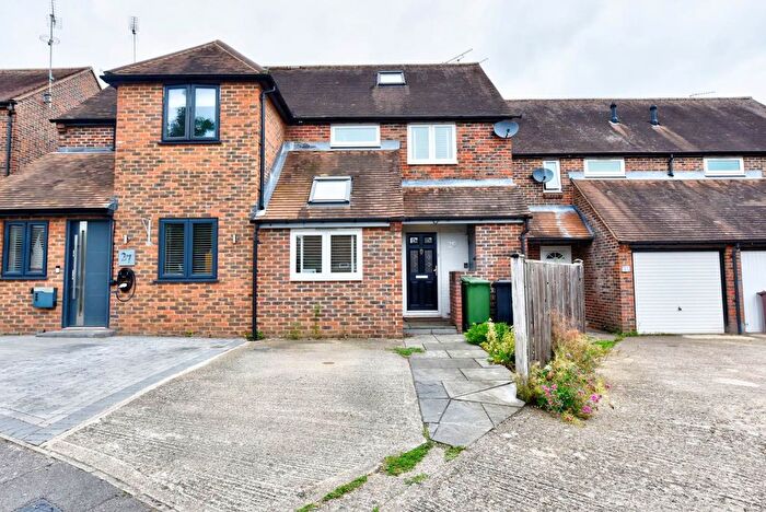 3 Bedroom Terraced House To Rent In The Close, Henley On Thames, RG9