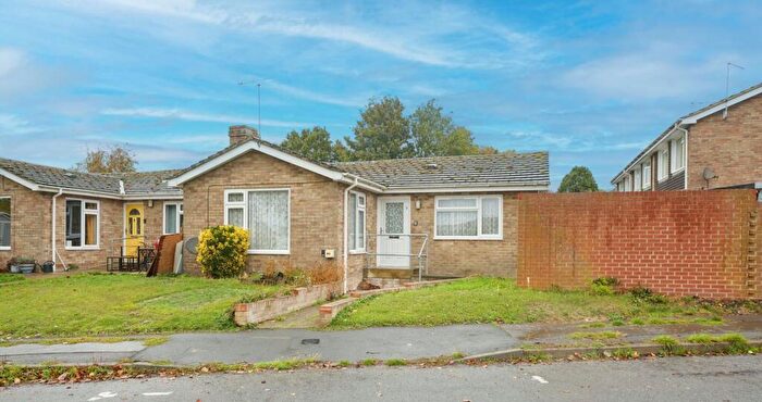 2 Bedroom Semi-Detached Bungalow For Sale In Patrick's Orchard, Uffington, SN7