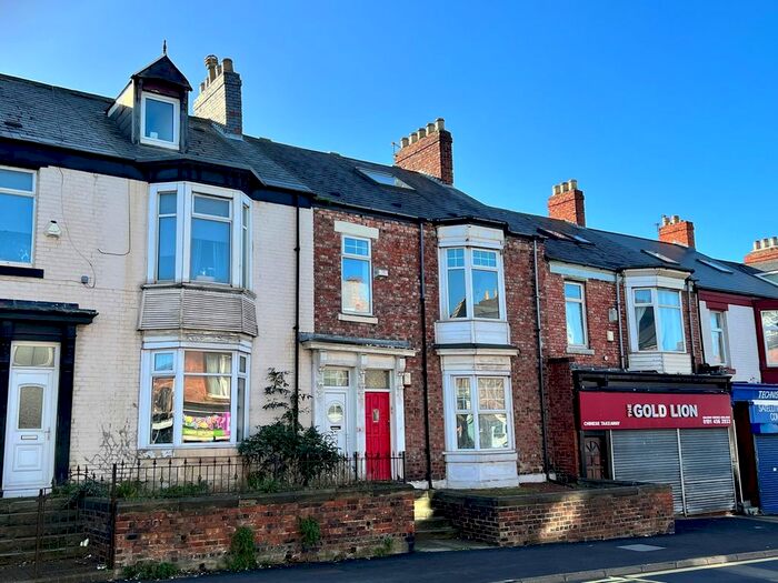 3 Bedroom Maisonette To Rent In Dean Road, South Shields, NE33