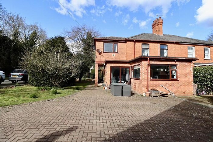 4 Bedroom Semi-Detached House For Sale In Scothern Lane, Sudbrooke, LN2