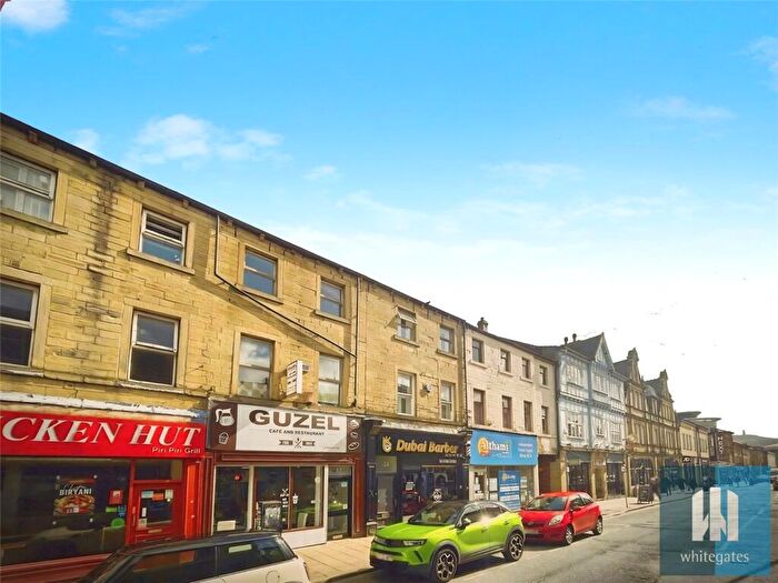 2 Bedroom Apartment To Rent In Cross Church Street, Town Centre, Huddersfield, HD1