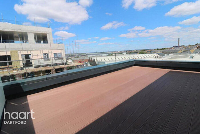 2 Bedroom Apartment To Rent In William Mundy Way, Dartford, DA1