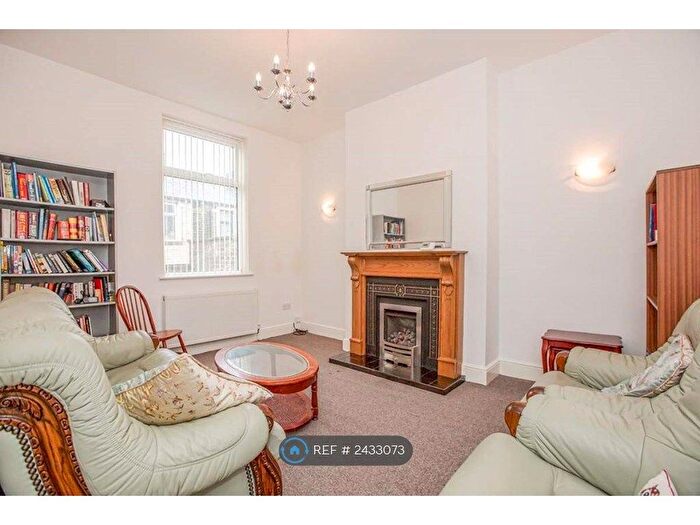 3 Bedroom Terraced House To Rent In Albion Street, Burnley, BB11