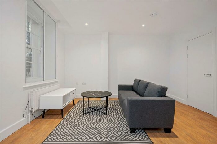 1 Bedroom Apartment To Rent In St Mark's Apartments, City Road, London, EC1V