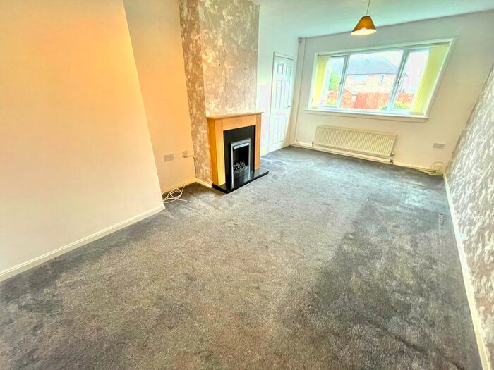 3 Bedroom Terraced House To Rent In Mill Green Close, Leeds, LS14