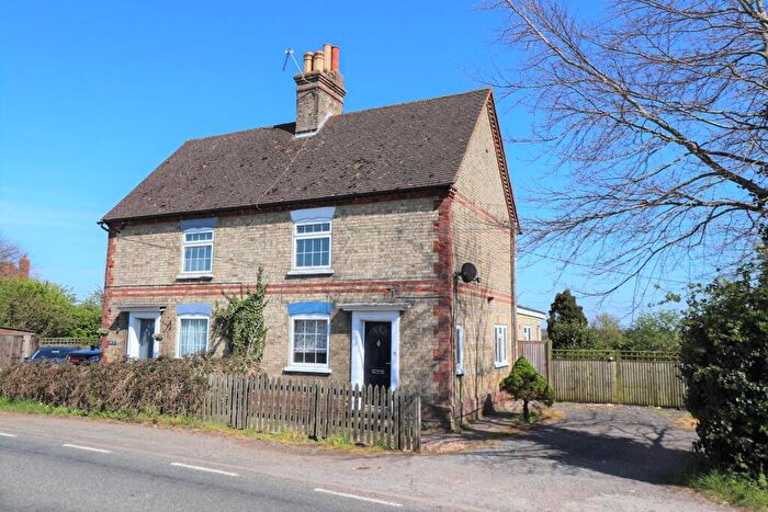 3 Bedroom House To Rent In Village Of Hockliffe, LU7