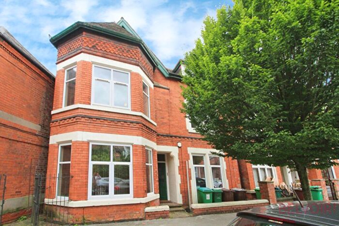 6 Bedroom Semi Detached House To Rent In Hope Drive, Nottingham, NG7