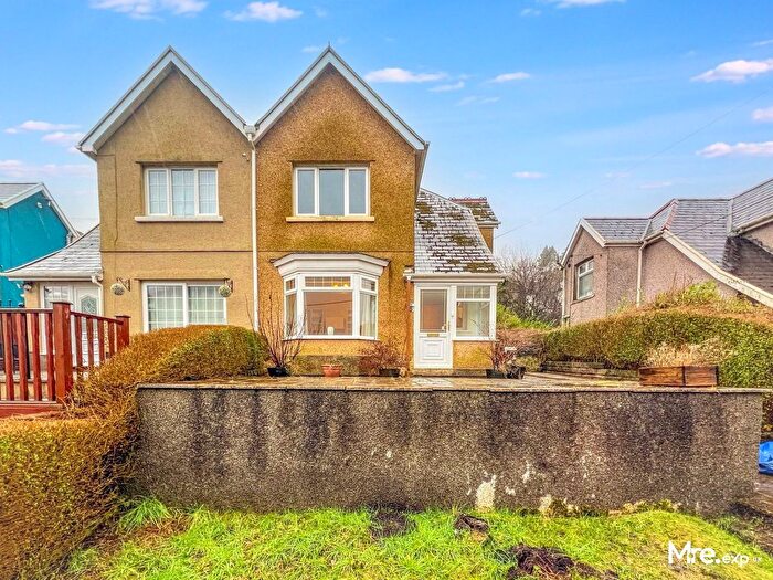 3 Bedroom Semi-Detached House For Sale In Pentwyn Road, Cynonville, Port Talbot, SA13