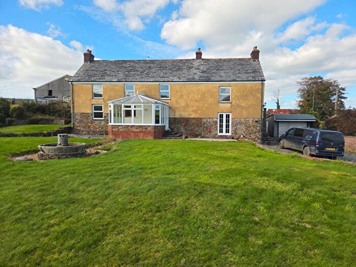 5 Bedroom Farmhouse To Rent In Whitstone, Holsworthy, EX22
