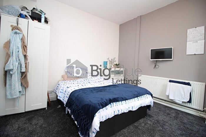 5 Bedroom House To Rent In John Street, Leeds, LS6