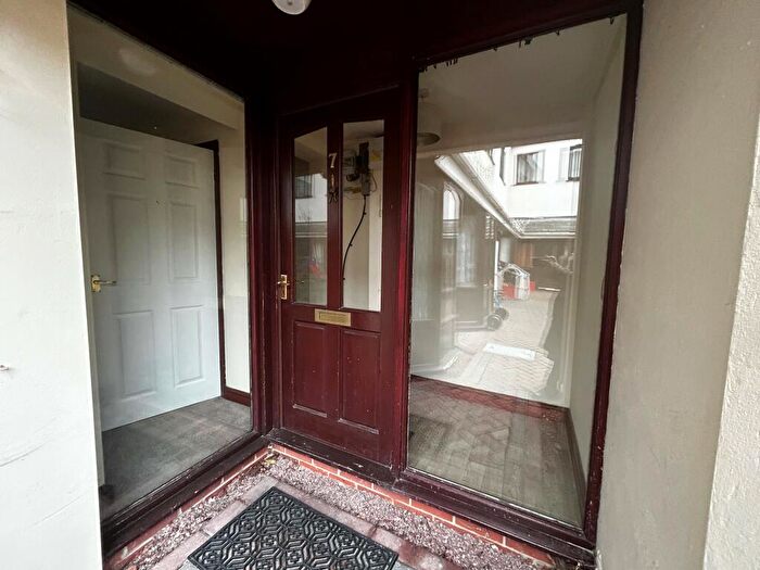 2 Bedroom Flat To Rent In Handley Court Mews, Sleaford, Lincs, NG34