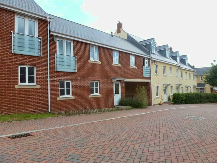 2 Bedroom Apartment To Rent In Kings Heath, EX2