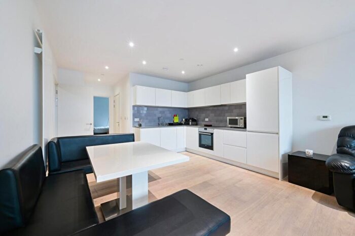 2 Bedroom Apartment For Sale In Liner House, Royal Wharf, E16