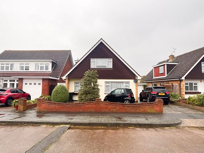 3 Bedroom Detached House To Rent In Ladram Road, Southend-on-Sea, SS1