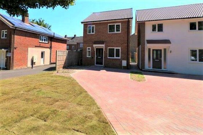 3 Bedroom Detached House To Rent In A Queen Elizabeth Square, Maidstone, ME15