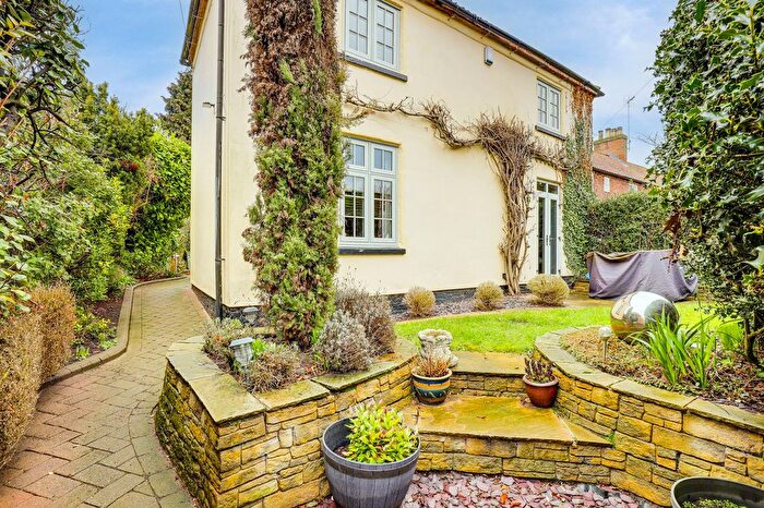 3 Bedroom Property For Sale In Blind Lane, Oxton, NG25