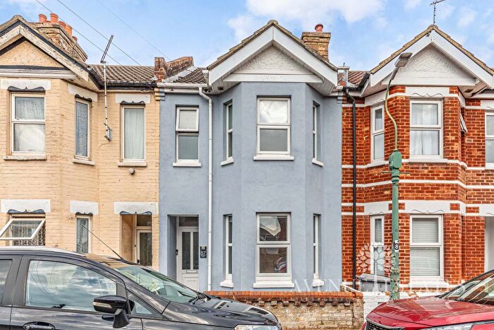 3 Bedroom Terraced House For Sale In Rebbeck Road, Bournemouth, Bournemouth Christchurch Poole, BH7