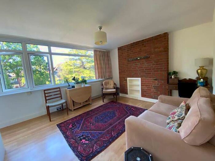 1 Bedroom Apartment To Rent In Ditton Road, Surbiton, KT6