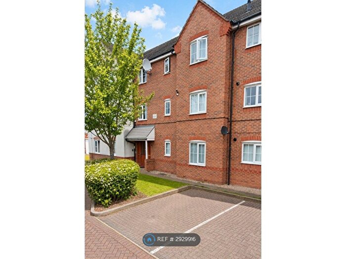 2 Bedroom Flat To Rent In Walker Road, Walsall, WS3