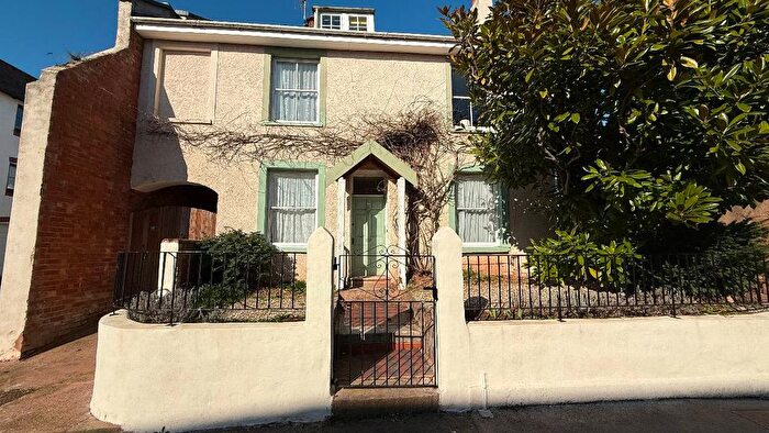 2 Bedroom Flat To Rent In Church Street, Heavitree, Exeter, EX2