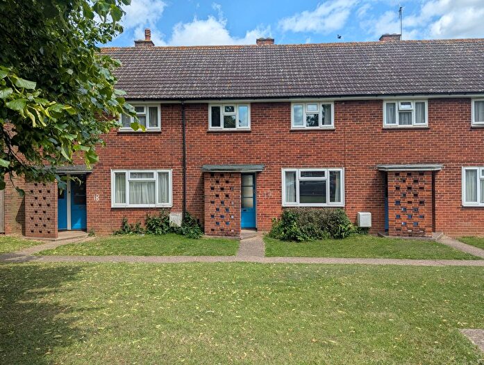 3 Bedroom Terraced House To Rent In Mitchell Road, Bedford, MK43