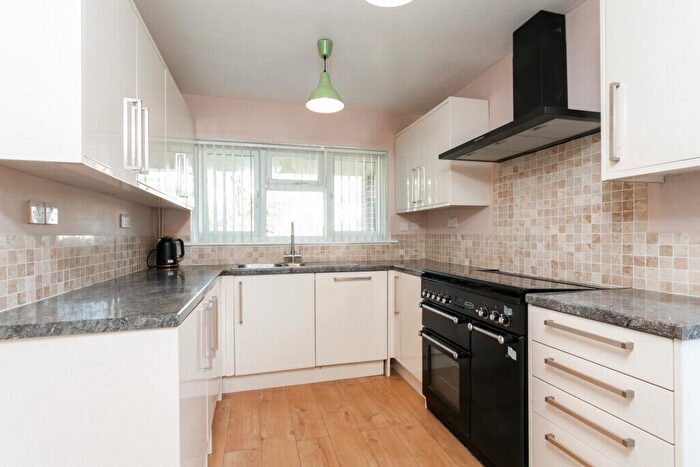 2 Bedroom Bungalow For Sale In Harpswood Lane, Hythe, CT21