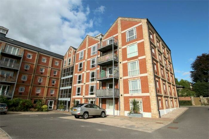 1 Bedroom Flat To Rent In Mistley, Manningtree, Essex, CO11