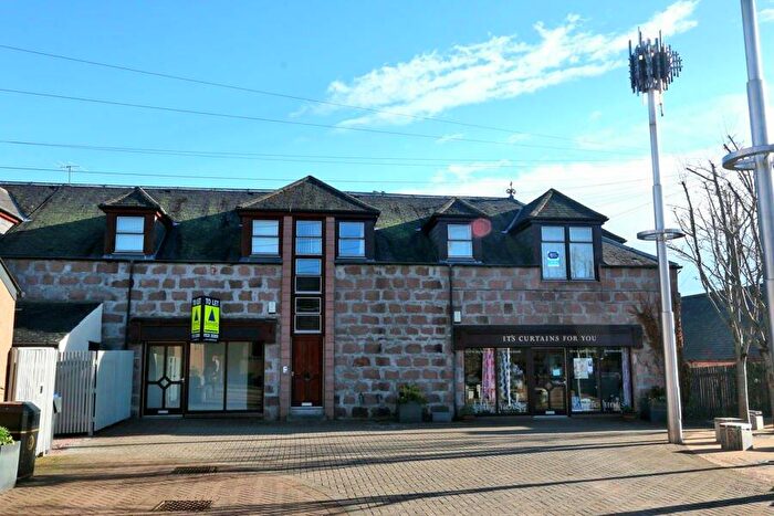 2 Bedroom Flat To Rent In Scott Skinner Square, Banchory, AB31