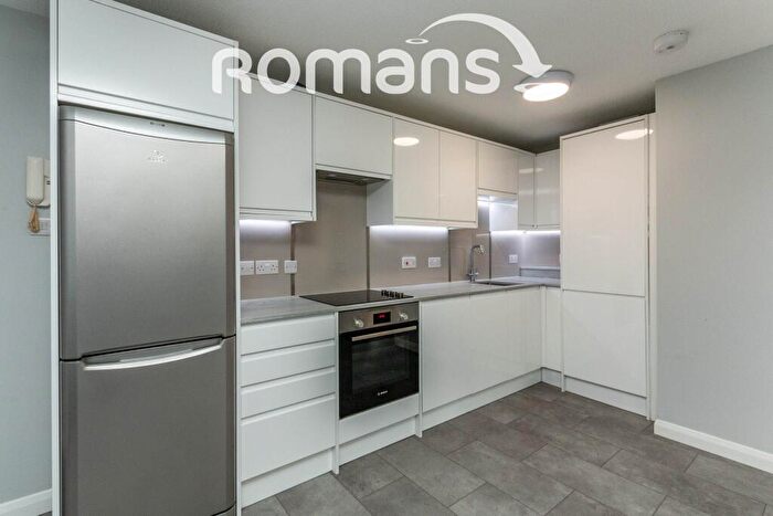 1 Bedroom Flat To Rent In Fairway Heights, Camberley, GU15