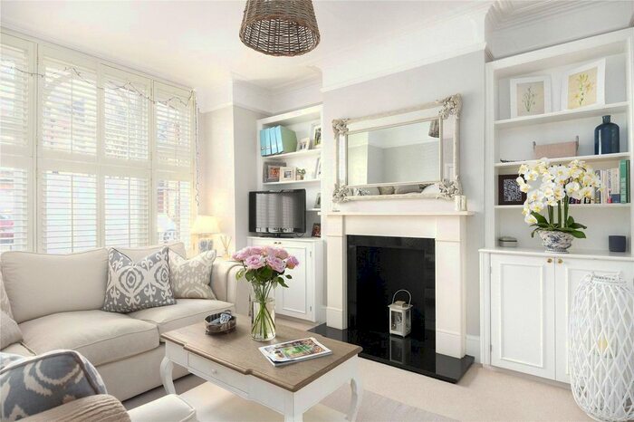 2 Bedroom Flat To Rent In Felsham Road, West Putney, SW15