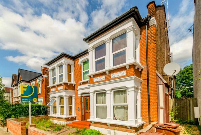 Studio To Rent In Vaughan Road, West Harrow, Harrow, HA1