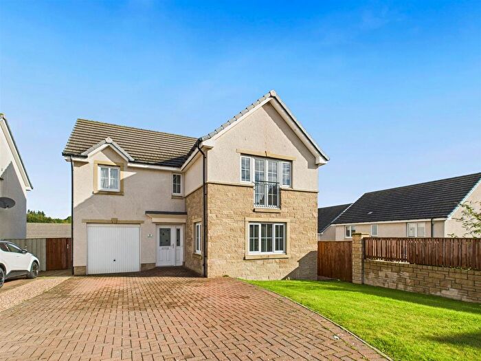 4 Bedroom Detached House For Sale In Mailer Way, Perth, PH2