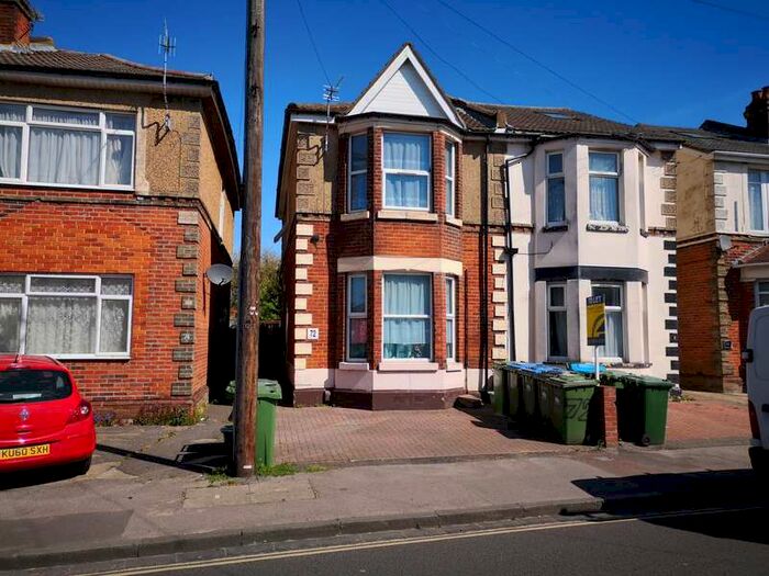 2 Bedroom Detached House To Rent In Lodge Road, , SO14