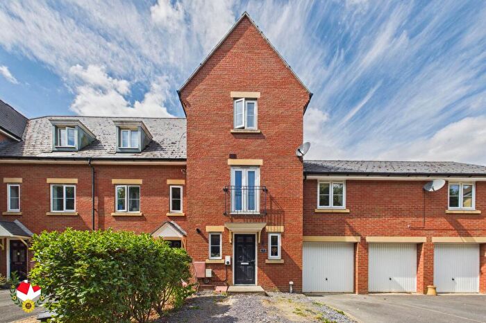 3 Bedroom Terraced House For Sale In Ruardean Drive, Tuffley, GL4