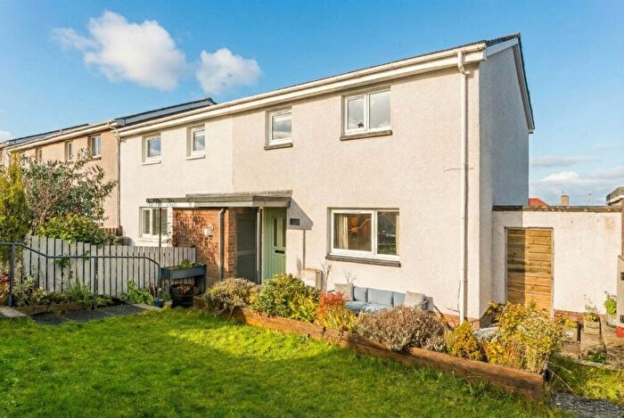 3 Bedroom End Of Terrace House For Sale In Easter Currie Court, Currie, EH14