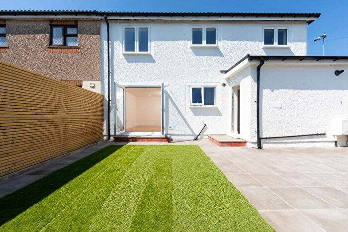 3 Bedroom Semi-Detached House To Rent In Lan-y-Parc, Nelson, Treharris, CF46