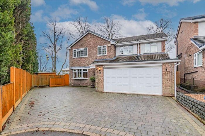 6 Bedroom Detached House For Sale In The Harridge, Shawclough, Rochdale, OL12