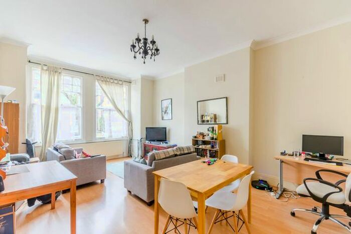 2 Bedroom Flat To Rent In Huron Road, Heaver Estate, London, SW17