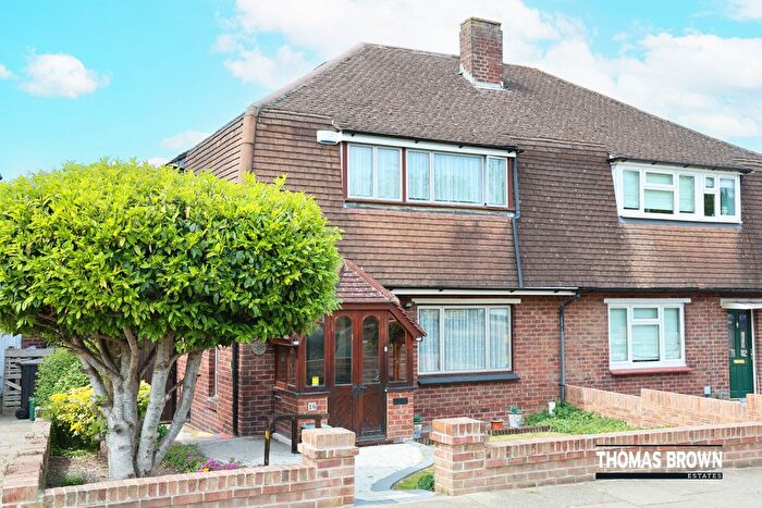 3 Bedroom Semi Detached House For Sale In Winchester Road, Orpington, BR6